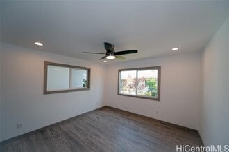 1526 Hooli Cir in Pearl City, HI - Building Photo - Building Photo