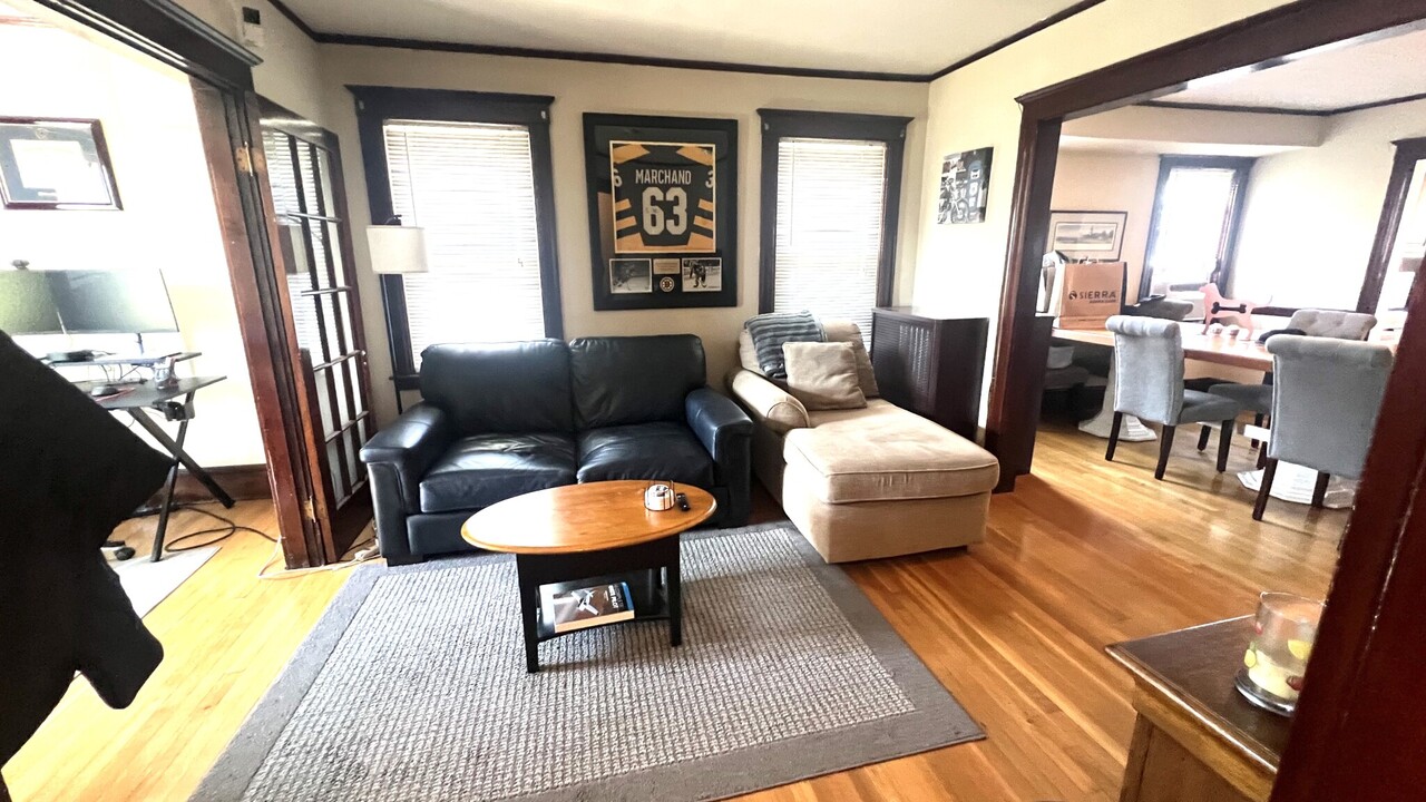 36 Willard Ave, Unit #2 in Medford, MA - Foto de edificio