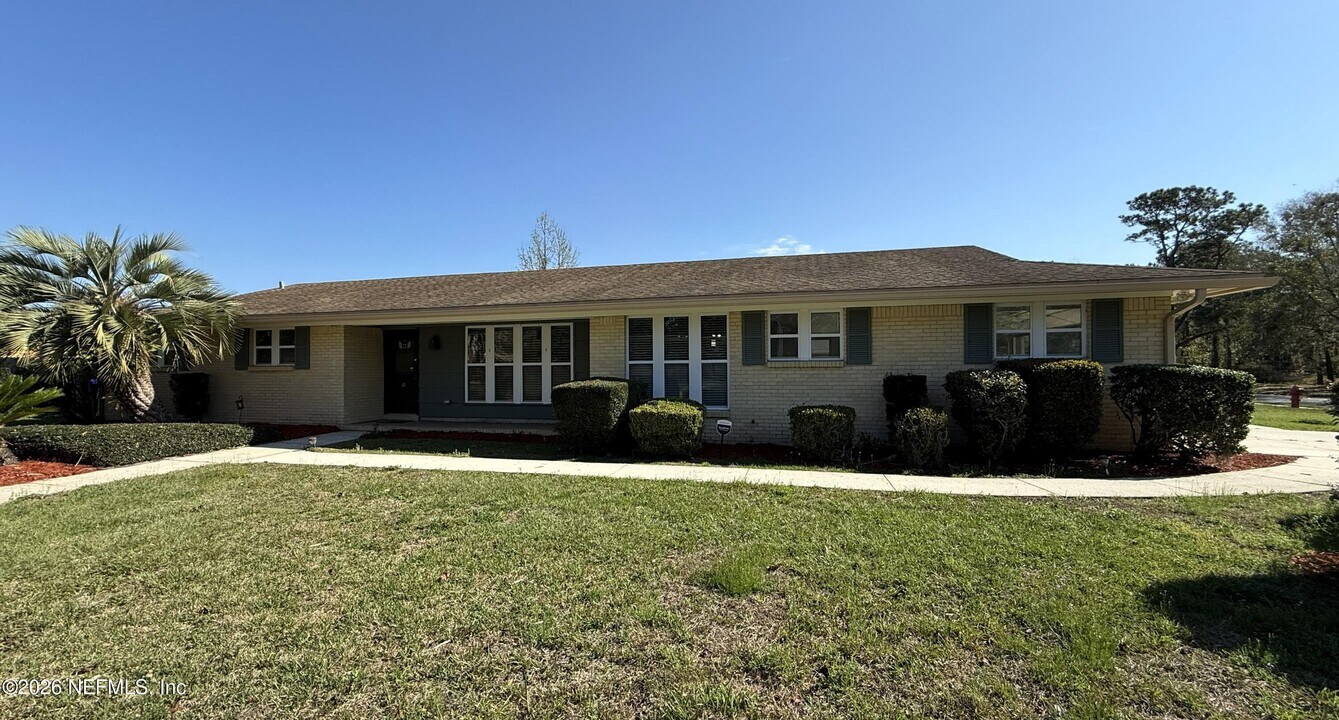 2359 Sandy Ct in Orange Park, FL - Building Photo