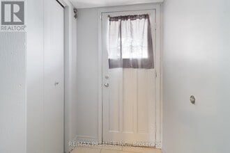 7872 Martin Grove Rd in Vaughan, ON - Building Photo - Building Photo