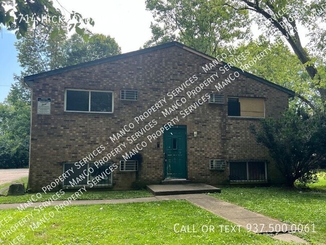 property at 1714 Hickorydale Dr