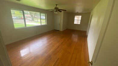 3153 Joyce Dr in Baton Rouge, LA - Building Photo - Building Photo