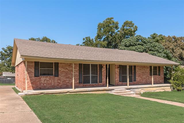 914 British Blvd in Grand Prairie, TX - Building Photo - Building Photo