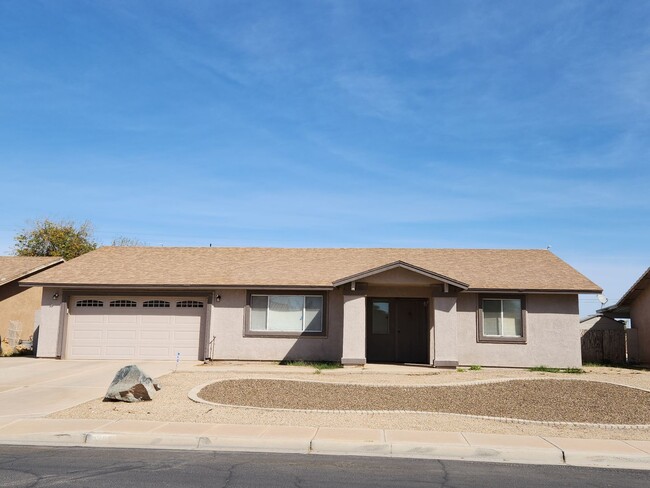 property at 3016 W 24th Pl
