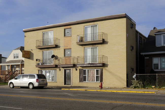 1426 S Cicero Ave in Cicero, IL - Building Photo - Building Photo
