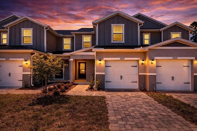 property at 2833 Moonshadow Ct