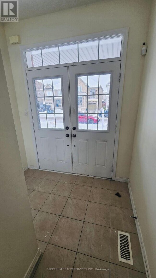 96 Warner Ln in Brantford, ON - Building Photo - Building Photo