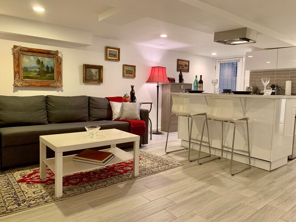 1612 3rd St NW, Unit Unit B in Washington, DC - Building Photo