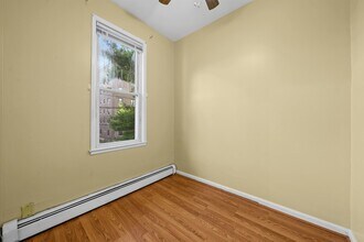 143 W 3rd St in Bayonne, NJ - Building Photo - Building Photo