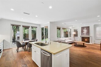 70 Lupari in Irvine, CA - Building Photo - Building Photo