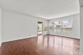 1142 Serrano Ave in Los Angeles, CA - Building Photo - Building Photo