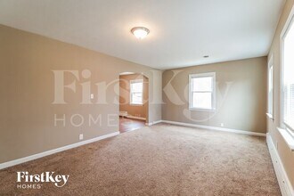 112 W Glenlake Ave in Roselle, IL - Building Photo - Building Photo