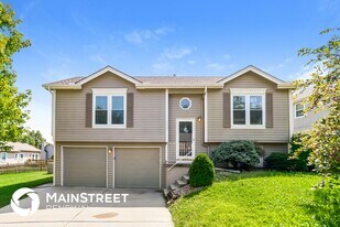 8637 N Capitol Ave in Kansas City, MO - Building Photo