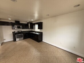 3410 E 7th St in Los Angeles, CA - Building Photo - Building Photo