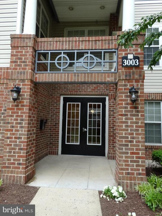 3003 Nicosh Cir in Falls Church, VA - Building Photo