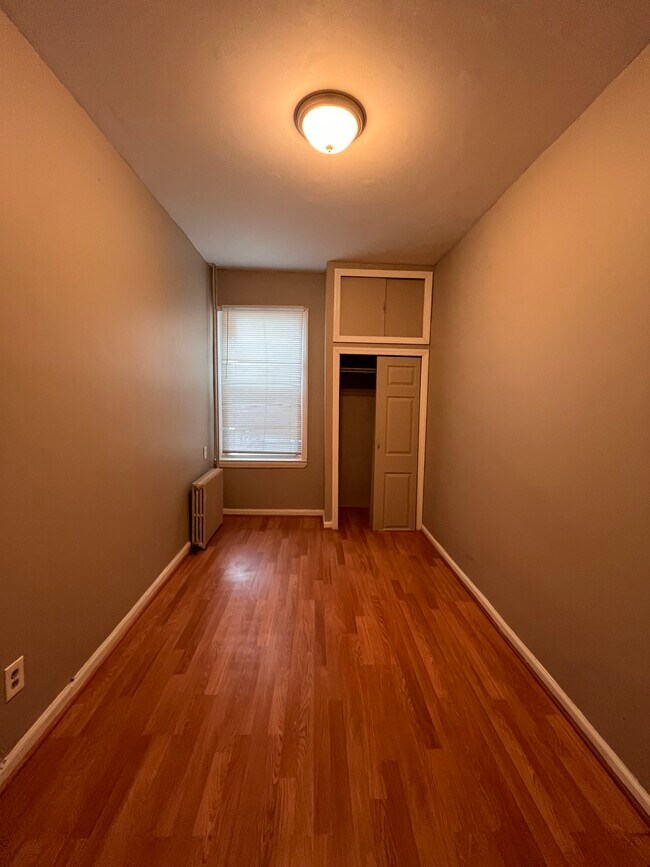 41 W 54th St, Unit 1B in Bayonne, NJ - Building Photo - Building Photo