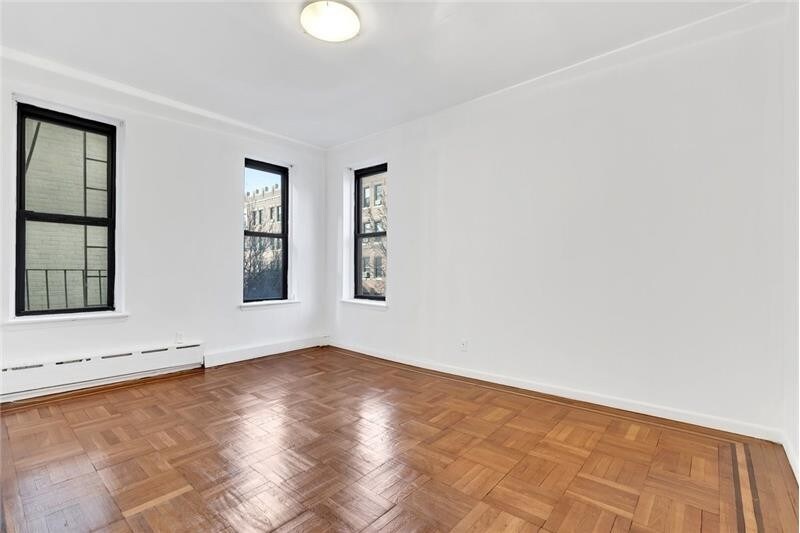 354 E 77th St-Unit -#A2 in New York, NY - Building Photo