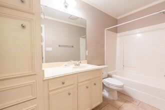 5822 Gold Crest Dr in Bossier City, LA - Building Photo - Building Photo