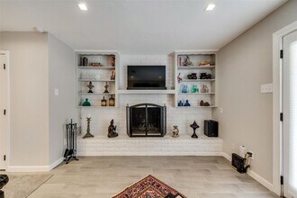 15819 El Estado Dr in Dallas, TX - Building Photo - Building Photo
