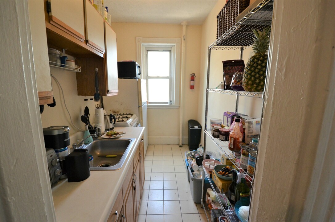 65 Kilmarnock St, Unit 1 in Boston, MA - Foto de edificio