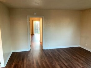 1612 W 8th Ave in Eugene, OR - Building Photo - Building Photo