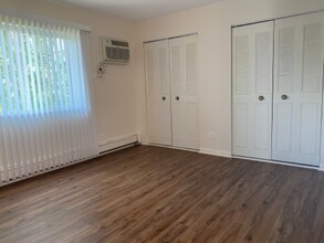 10S511 Echo Ln in Willowbrook, IL - Building Photo - Building Photo