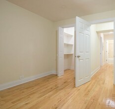 816 W Cornelia Ave, Unit 318 in Chicago, IL - Building Photo - Building Photo