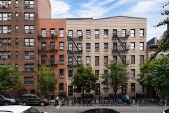 AEJ Mews 58th in New York, NY - Building Photo - Building Photo