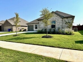 303 Libby Ln in Mansfield, TX - Building Photo - Building Photo