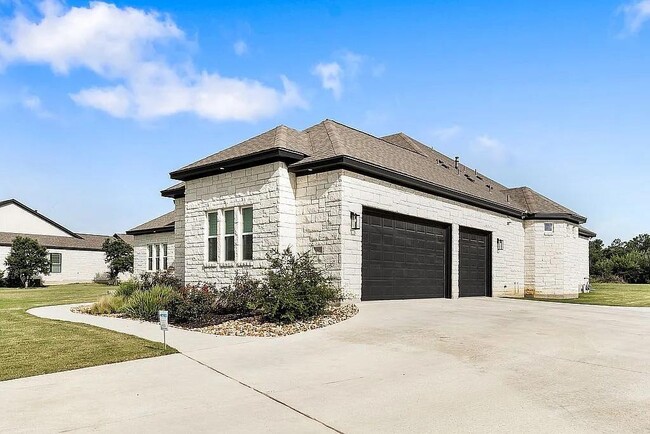 1102 Woodpark Ln in Georgetown, TX - Building Photo - Building Photo