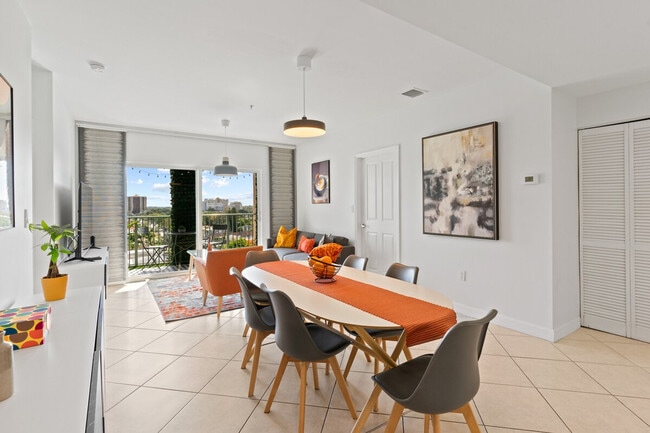 2280 SW 32nd Ave in Miami, FL - Building Photo - Building Photo