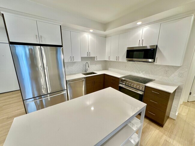 property at 1950 Washington St