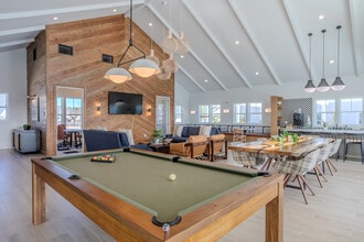 Whitebridge Crossing in Hampstead, NC - Building Photo - Interior Photo