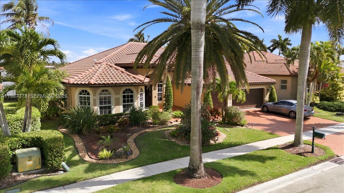 18631 SW 39th St in Miramar, FL - Building Photo