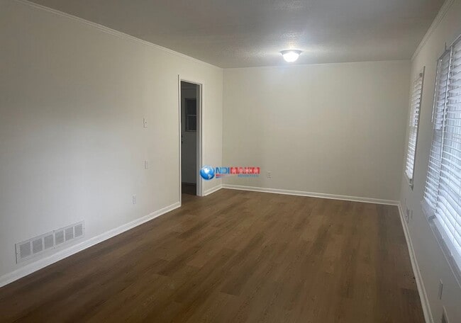 239 Andrea Cir NW in Lilburn, GA - Foto de edificio - Building Photo