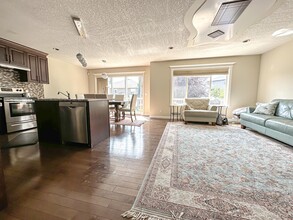 1005 Panorama Hills Dr NW in Calgary, AB - Building Photo - Building Photo