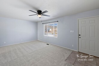 2915 Garland Terrace in Colorado Springs, CO - Building Photo - Building Photo