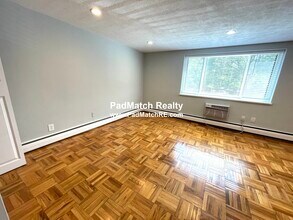 197 Kent St in Brookline, MA - Foto de edificio - Building Photo