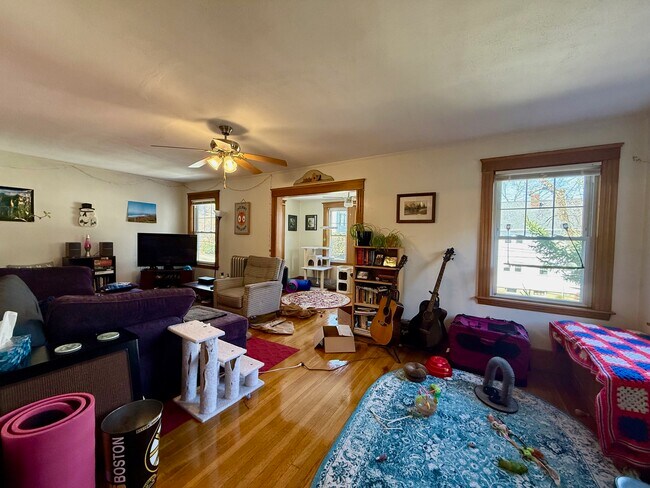 120 Kenrick St in Boston, MA - Building Photo - Building Photo