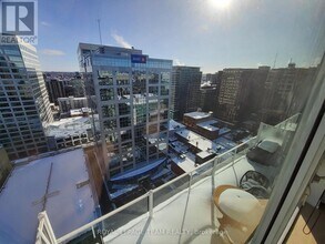 199 Slater St. in Ottawa, ON - Building Photo - Building Photo