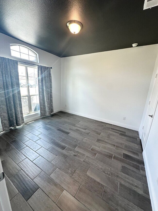 2303 Sky View Rd in Midland, TX - Building Photo - Building Photo