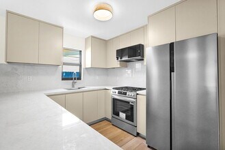 136 NW 53rd St in Miami, FL - Building Photo - Building Photo