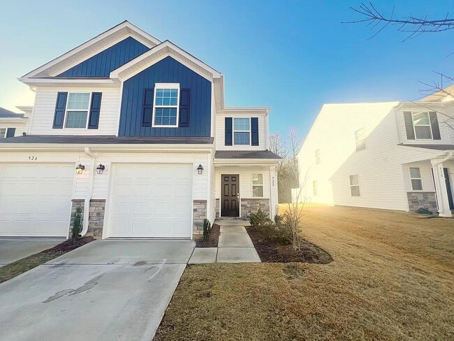 property at 922 Powder Crk Dr