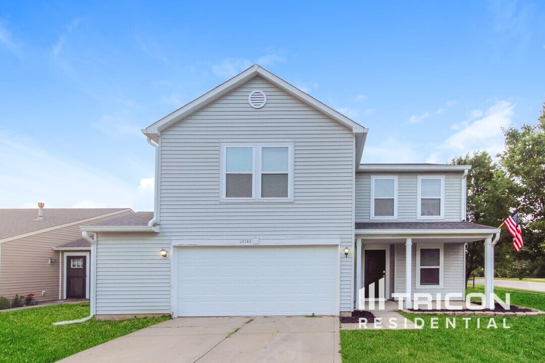 10744 Inspiration Dr in Indianapolis, IN - Building Photo
