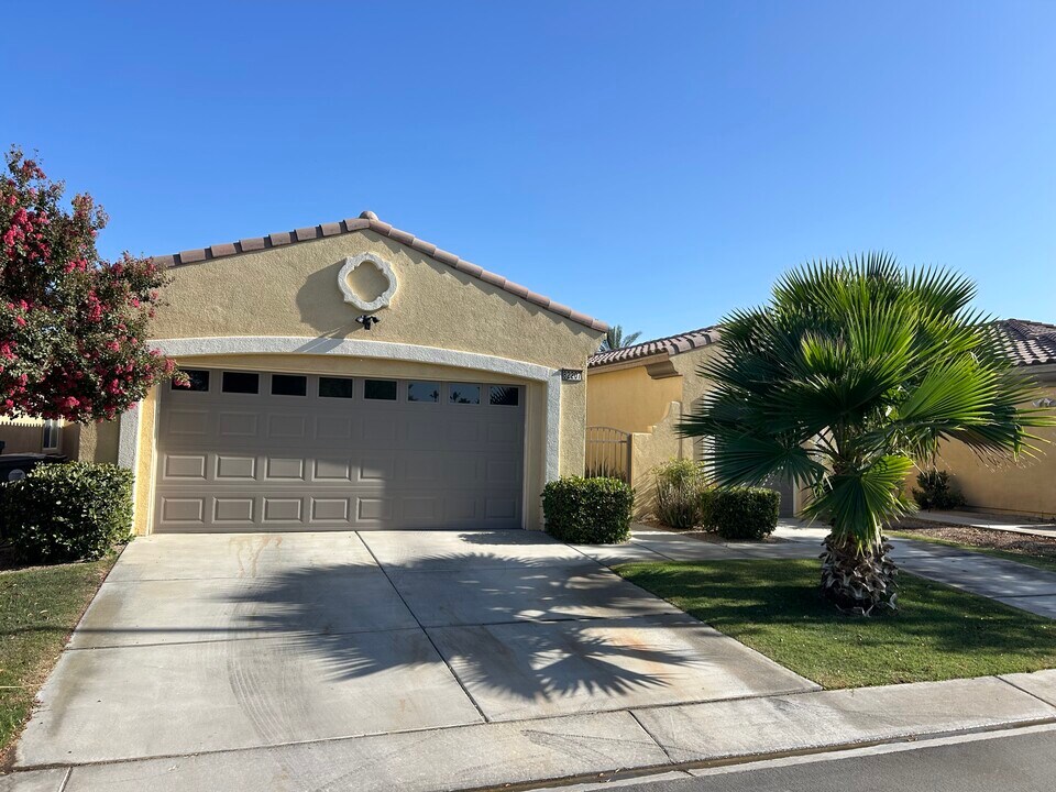 82207 Burton Ave, Unit Casita in Indio, CA - Building Photo