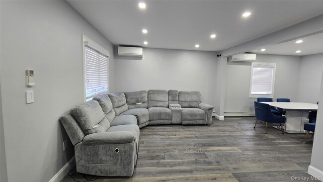 80-06 209th St in Queens, NY - Building Photo - Building Photo