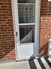 16319 Greyton Rd in East Cleveland, OH - Foto de edificio - Building Photo