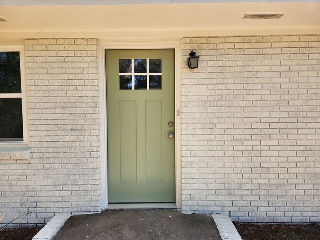 21 Skyline Dr in Savannah, GA - Building Photo - Building Photo