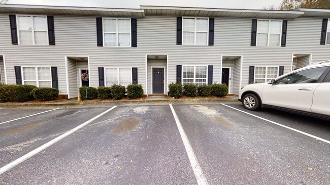 Auburn Townhome in Auburn, AL - Building Photo - Building Photo