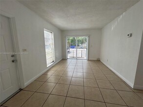 8287 NE Miami Ct in Miami, FL - Building Photo - Building Photo